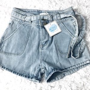 Cloud Ten Women’s Shorts